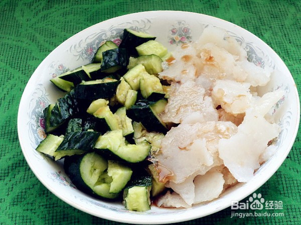 如何做美味的凉皮拌黄瓜