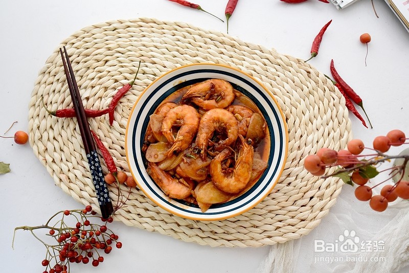 大虾怎么做好吃,年糕大虾的做法步骤