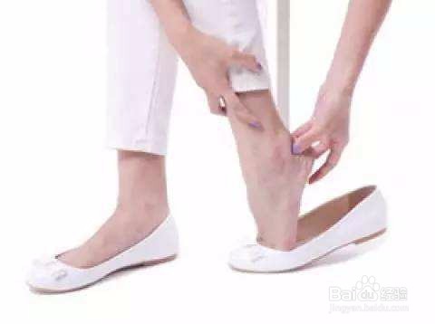 膝盖骨刺的原因