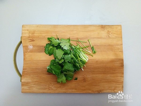 椒盐鸭架的步骤