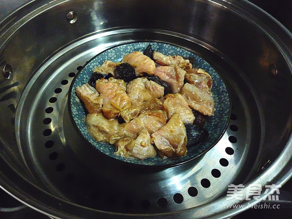 香菇云耳蒸鸡翅
