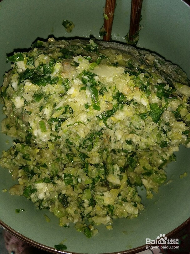 散白菜葱花猪肉包