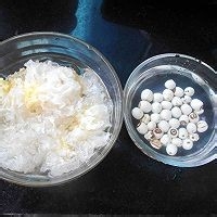 美容甜品之紫薯莲子银耳羹