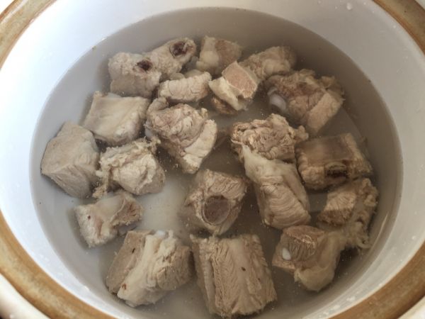 排骨山药玉米汤