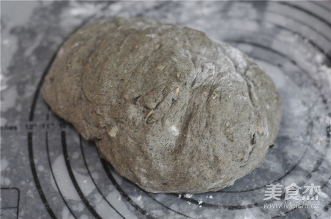 杏仁黑芝麻软欧