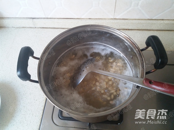 香椿拌黄豆的做法