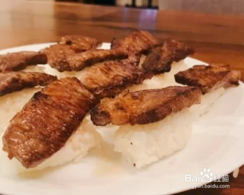 和牛手握寿司入口即化的做法