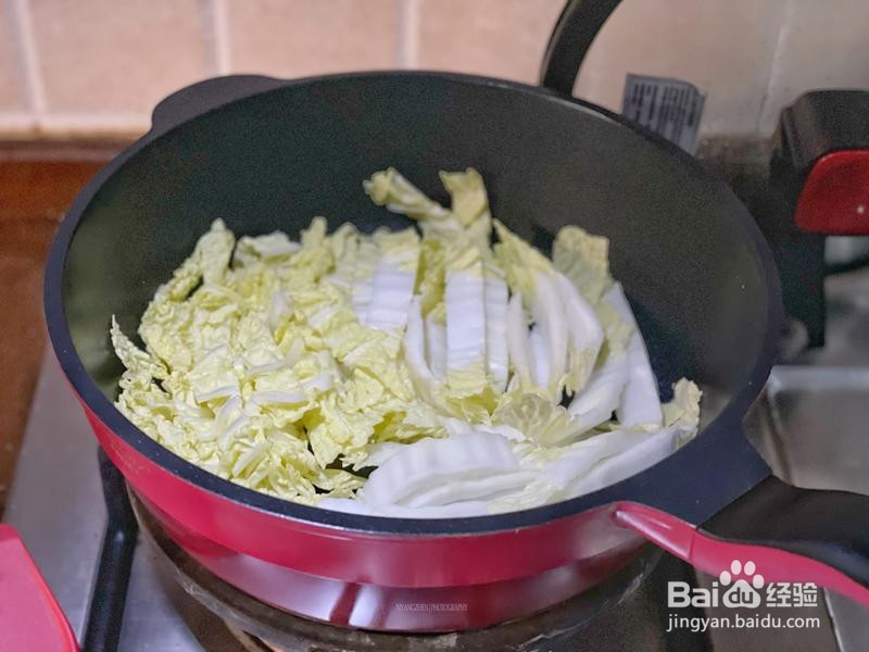 酸菜粉条炖猪肉的做法