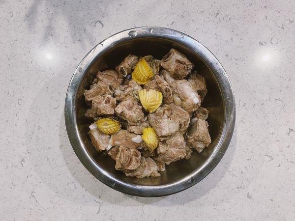 酱香味排骨炖小鲍鱼