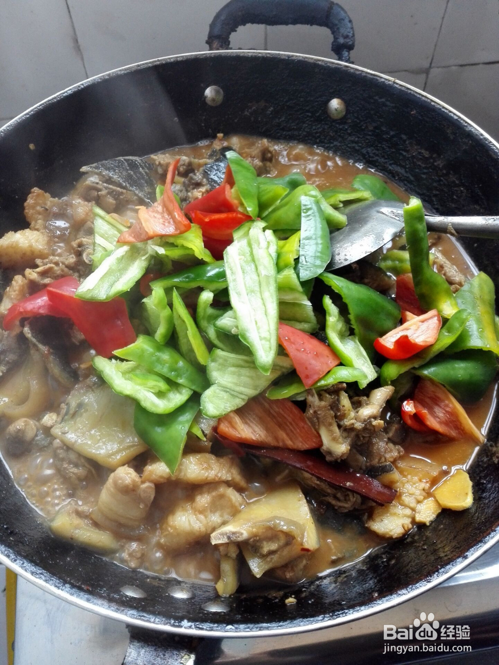 怎样制作五花肉烧甲鱼