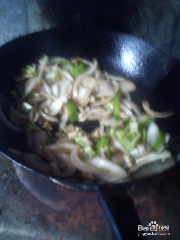 椒肉丝炒洋葱的做法