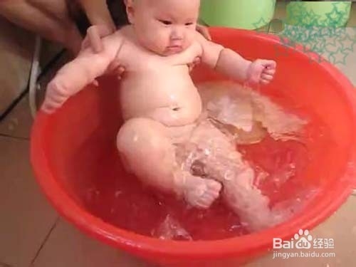 胖宝宝夏季养护记 胖孩子夏天怎么过