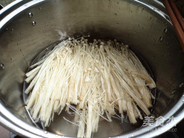 咖喱金针菇的做法