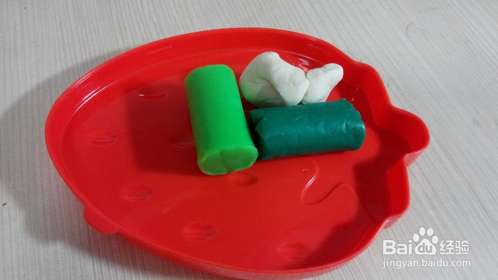 如何用彩泥制作大白菜