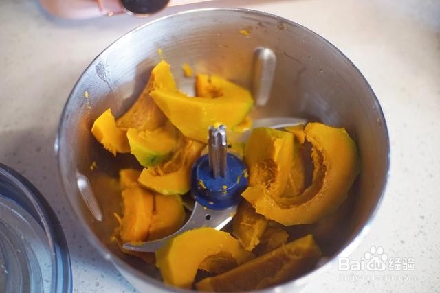 家庭自制菌菇奶香南瓜羹