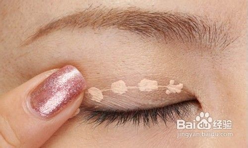 分享自然有神的眼妆画法