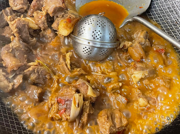 红烧牛肉和萝卜