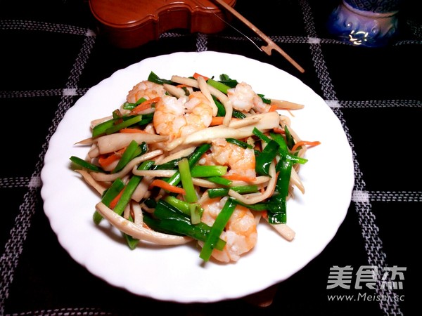 韭菜鲍菇炒虾仁