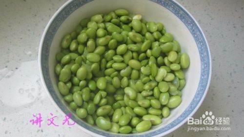汉族传统名菜，丝瓜炒毛豆营养美味不油腻