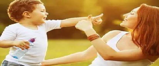 怎么夸奖和表扬孩子?