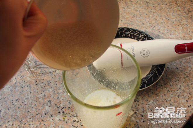 彩糖戚风的做法