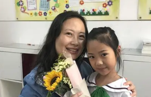 老师笑的合不拢嘴缩句是什么
