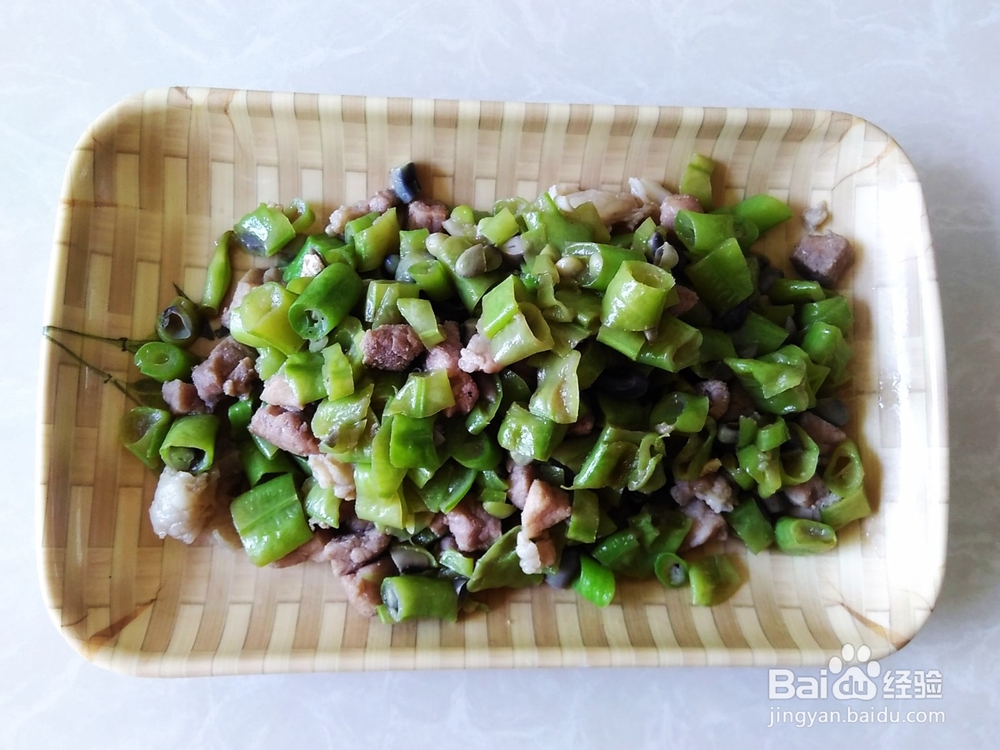 豆角、肉丁的家常做法