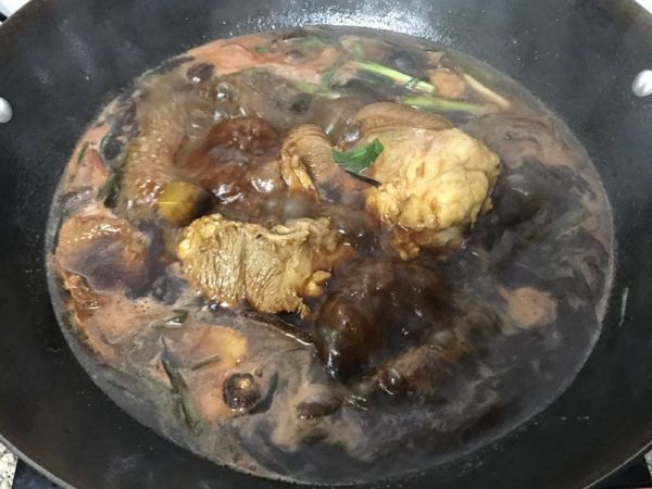 陈皮海鲜卤牛腱
