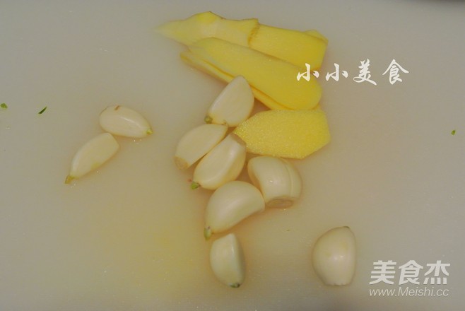 排骨炖黄豆海带