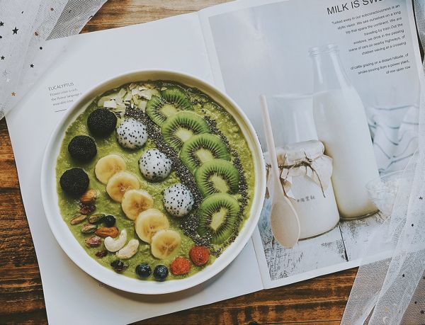 蔓越莓牛油果思慕雪