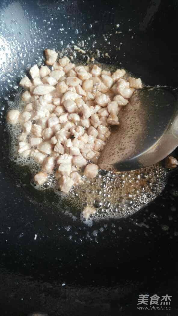肉丁毛豆的做法