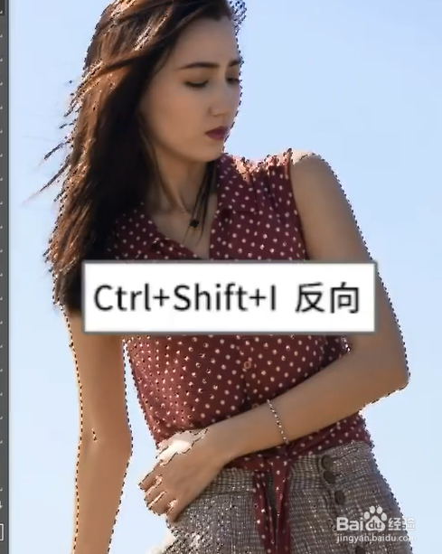 如何把偏暗的照片调亮？