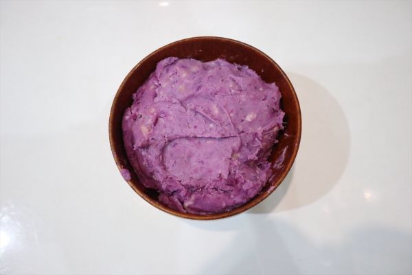 酥皮黑糖香芋软欧包