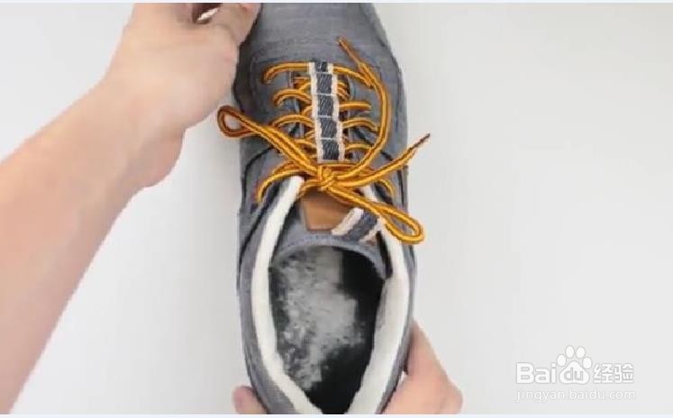 怎样清除鞋子的臭味