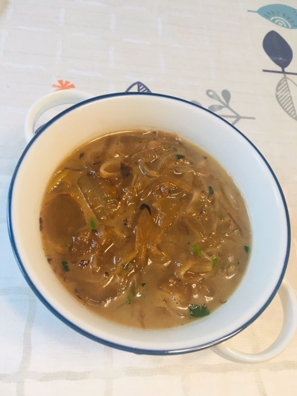 法式浓郁洋葱汤