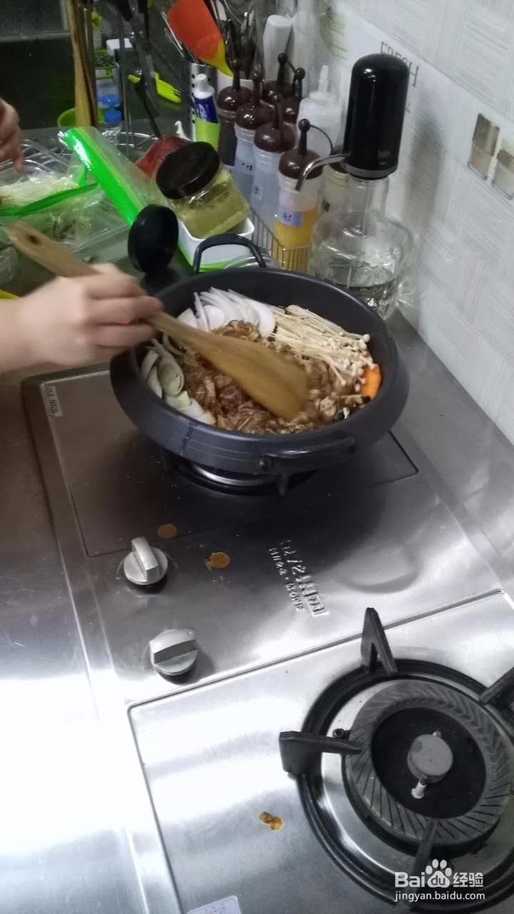 自己动手做韩式牛肉火锅