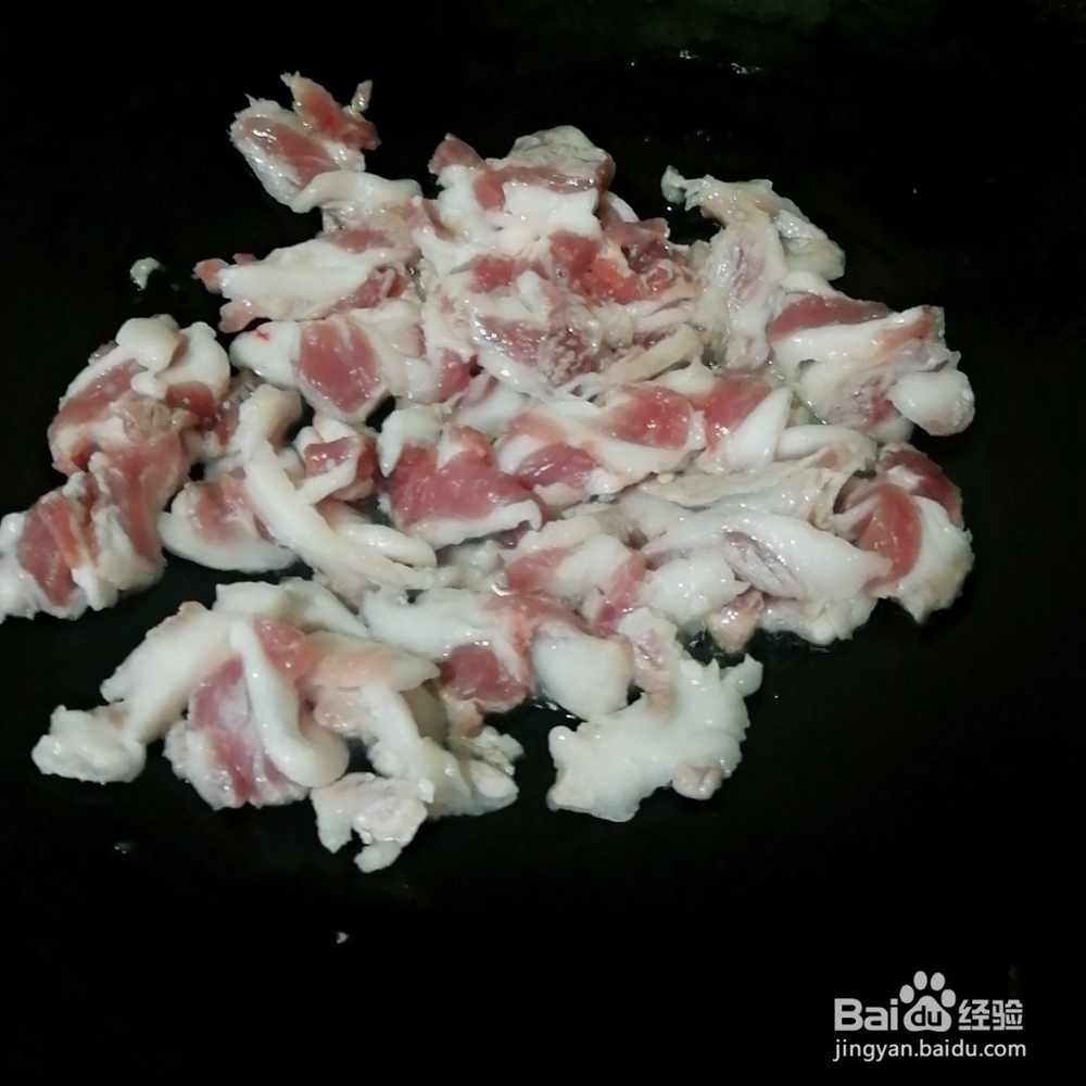 年夜饭----辣椒炒排骨肉的简单做法