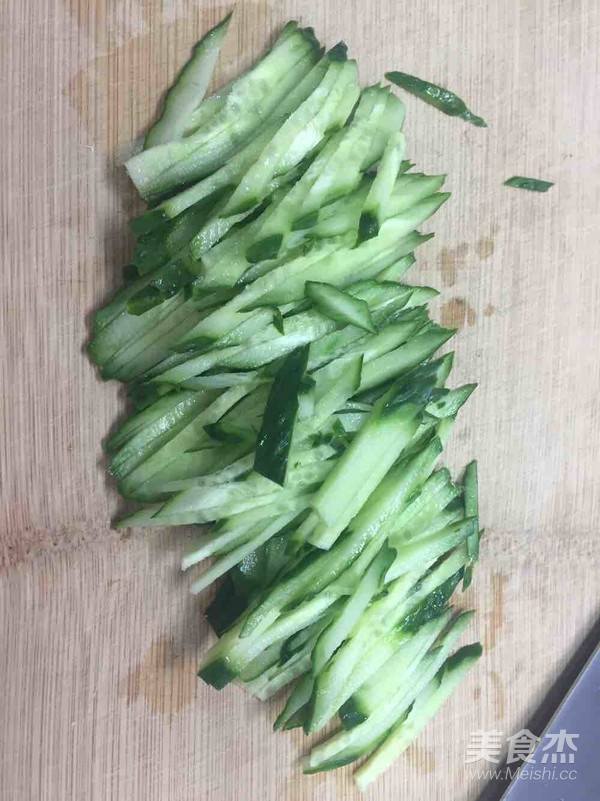 凉拌油豆皮的做法