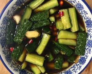 食补佳品开胃爽口小黄瓜的做法