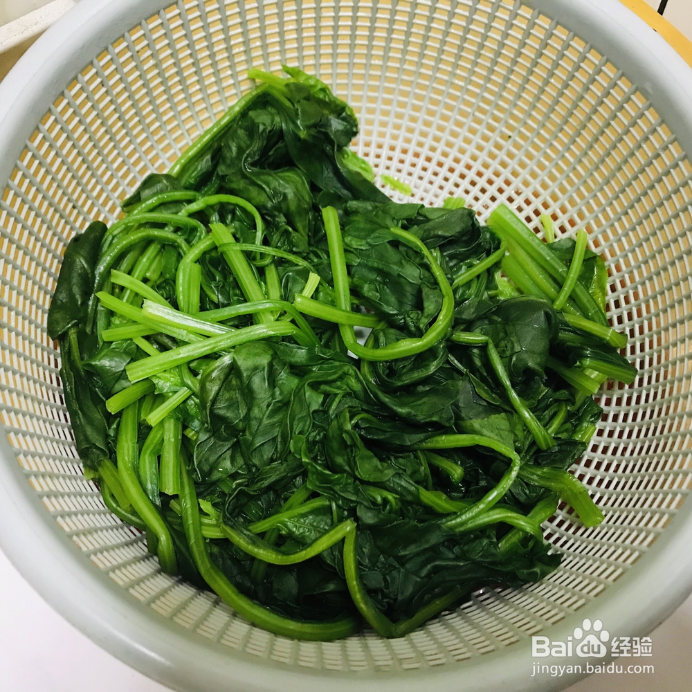 又酥又香的菠菜鸡肉鸡蛋虾仁馅饺子