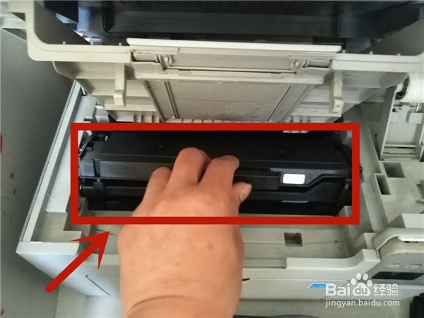 给打印机更换粉盒有哪些步骤