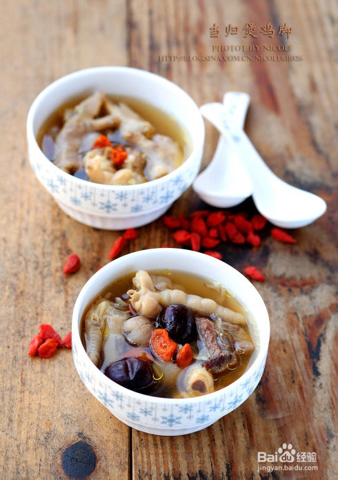 当归红枣煲鸡脚