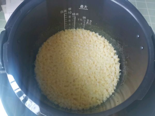 奶香蔓越莓绿豆糕