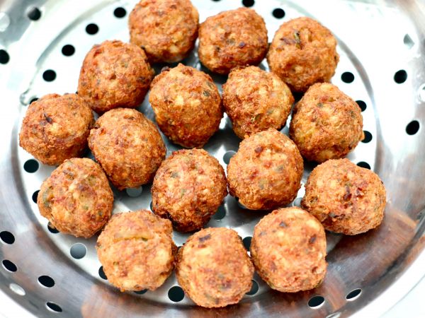 香炸萝卜豆腐丸子