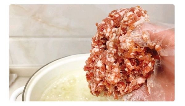 青菜猪肉小米粥