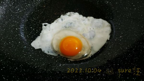 煎蛋白菜滑肉汤