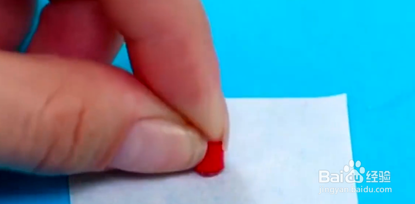 如何给芭比更好地涂指甲油