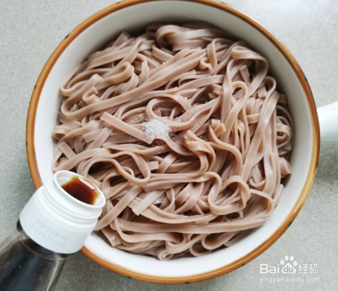 经典玉米牛肉酱荠菜面，超级好吃哦