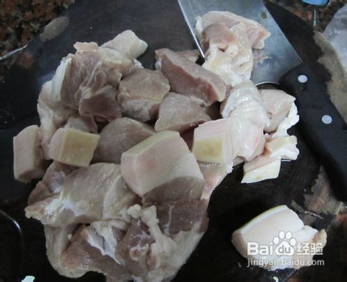 DIY美食:鹌鹑蛋焖猪肉