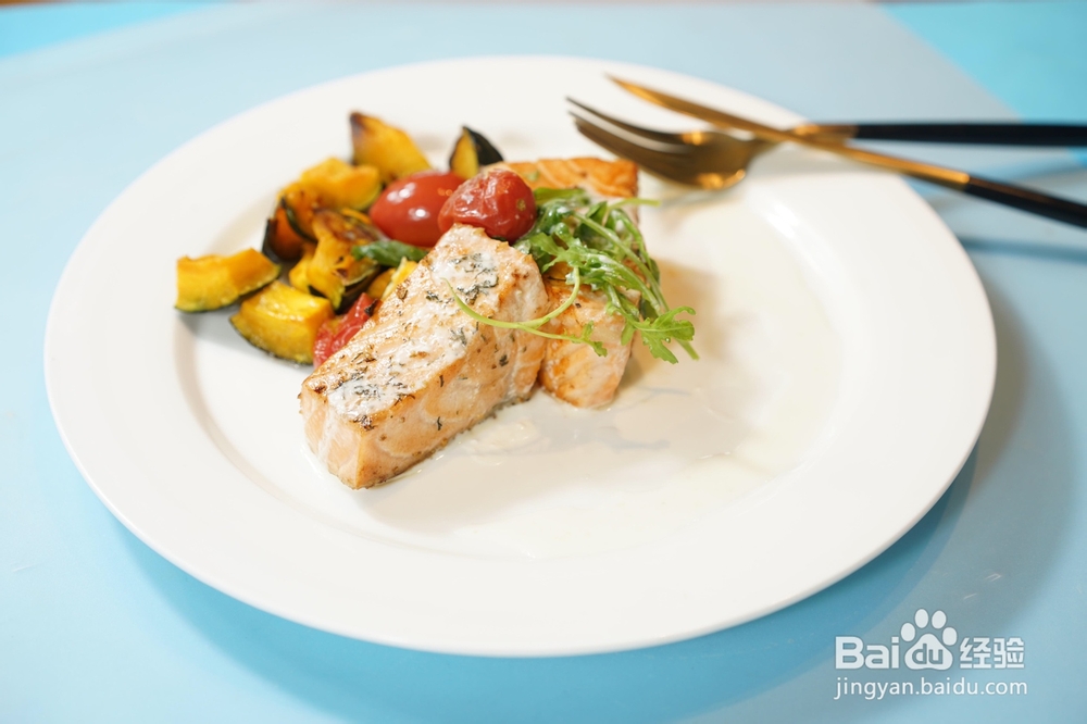 怎么做柠香三文鱼配烤南瓜？